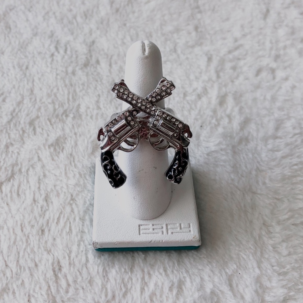 Gun stretch band ring